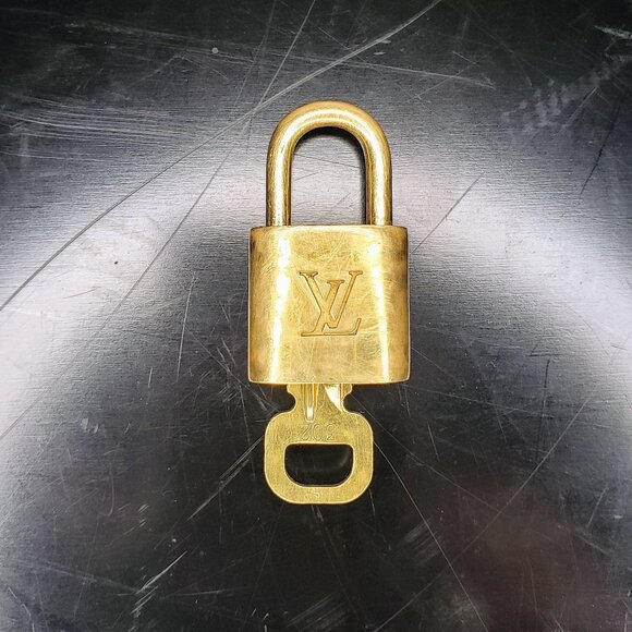 Louis Vuitton Handbags - Authentic Louis Vuitton Brass Lock & Key #302